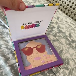 Baddie Winkle Highlighter Powder